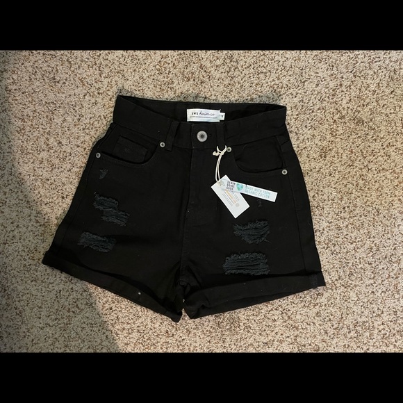 SWS denim co. Ripped MOM shorts - Picture 3 of 4